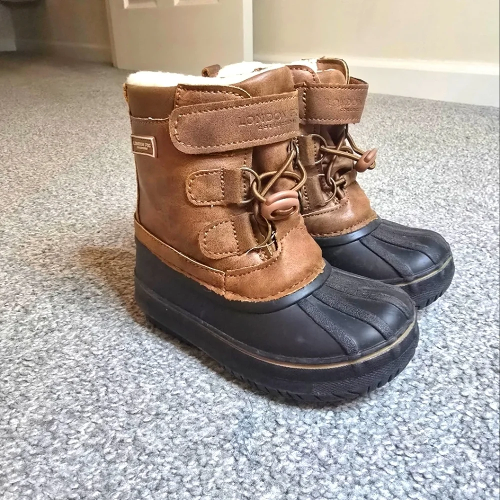 London Fog Little Kids Winter Water Boots Size 7 Good Pre-loved Condition